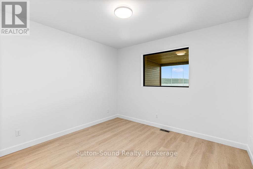 202 - 535 Isaac Street, South Bruce Peninsula, Ontario  N0H 2T0 - Photo 10 - X12267607