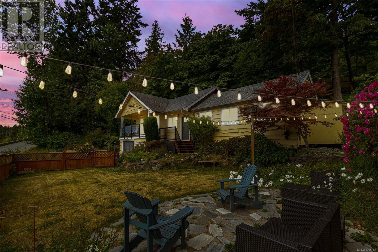 Property at 1892 Swartz Bay Rd image 3