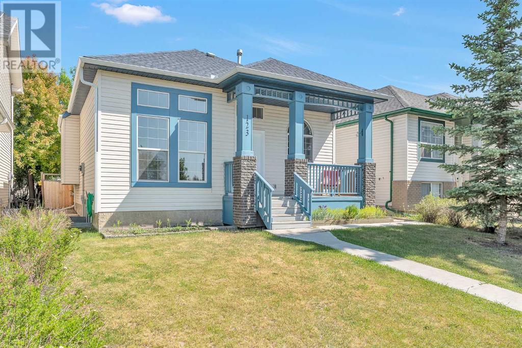 Property at 123 SOMERSIDE Grove SW image 2