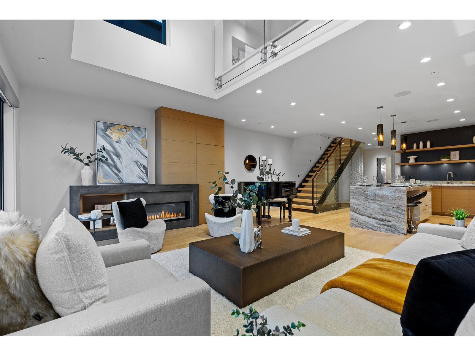 Property at 14559 MARINE DRIVE image 3