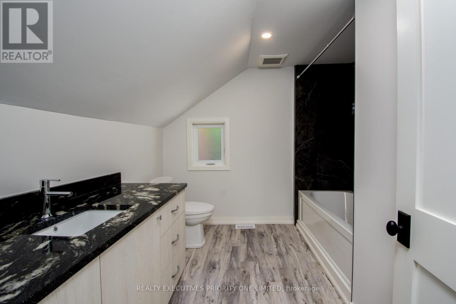 152 Main Street W, Shelburne, Ontario  L0N 1S3 - Photo 17 - X12267501