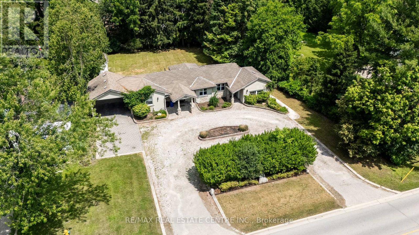 Property at 721 COMMISSIONERS ROAD W image 3