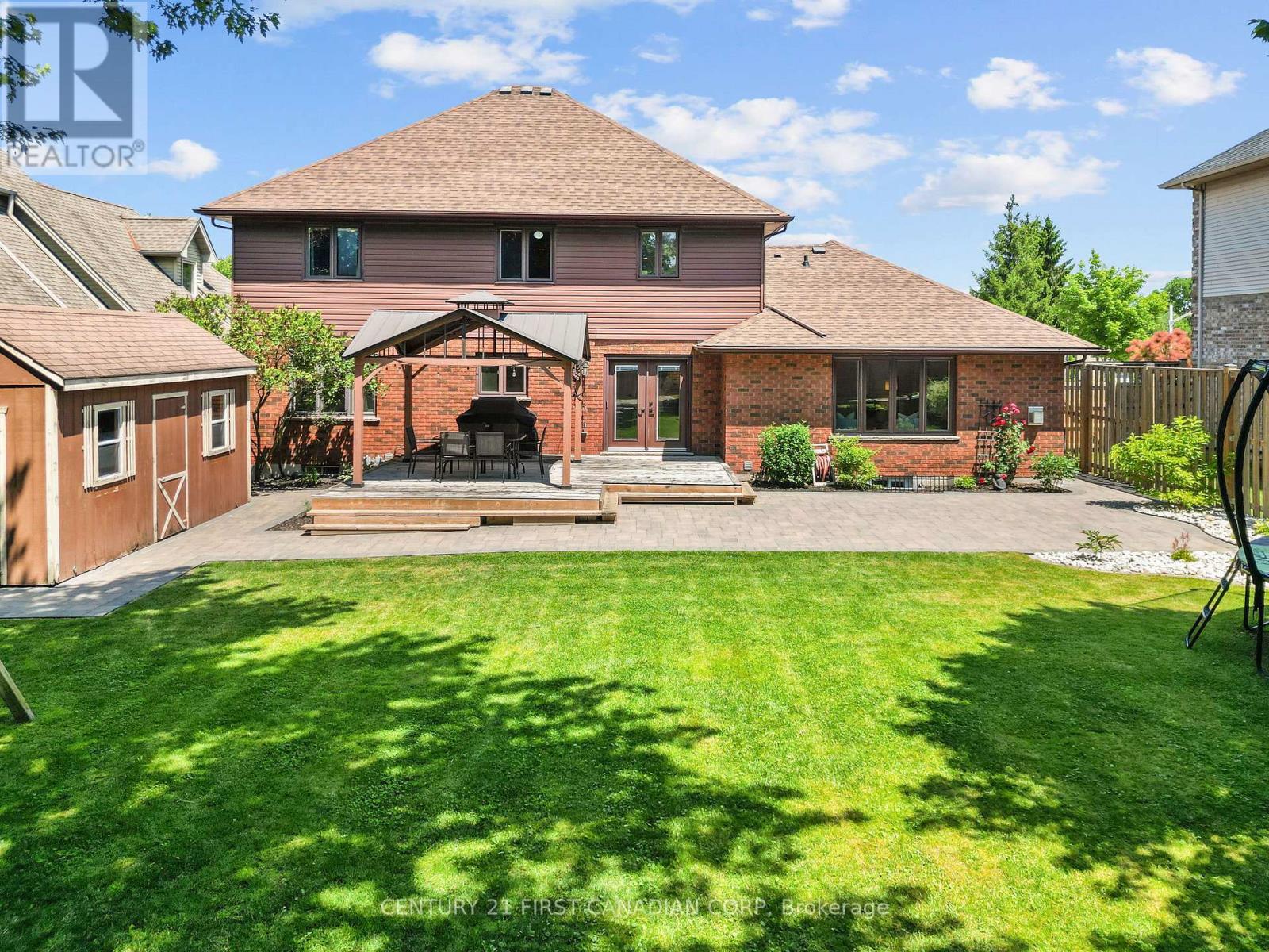 Property at 512 ROSECLIFFE TERRACE image 5