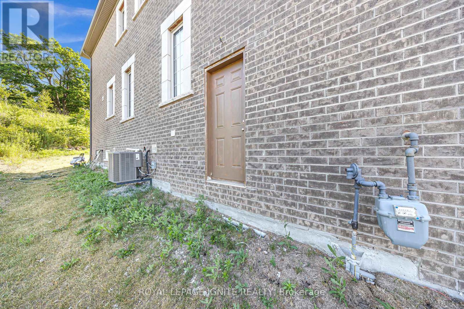2453 Florentine Place, Pickering, Ontario  L1X 0H2 - Photo 43 - E12267558