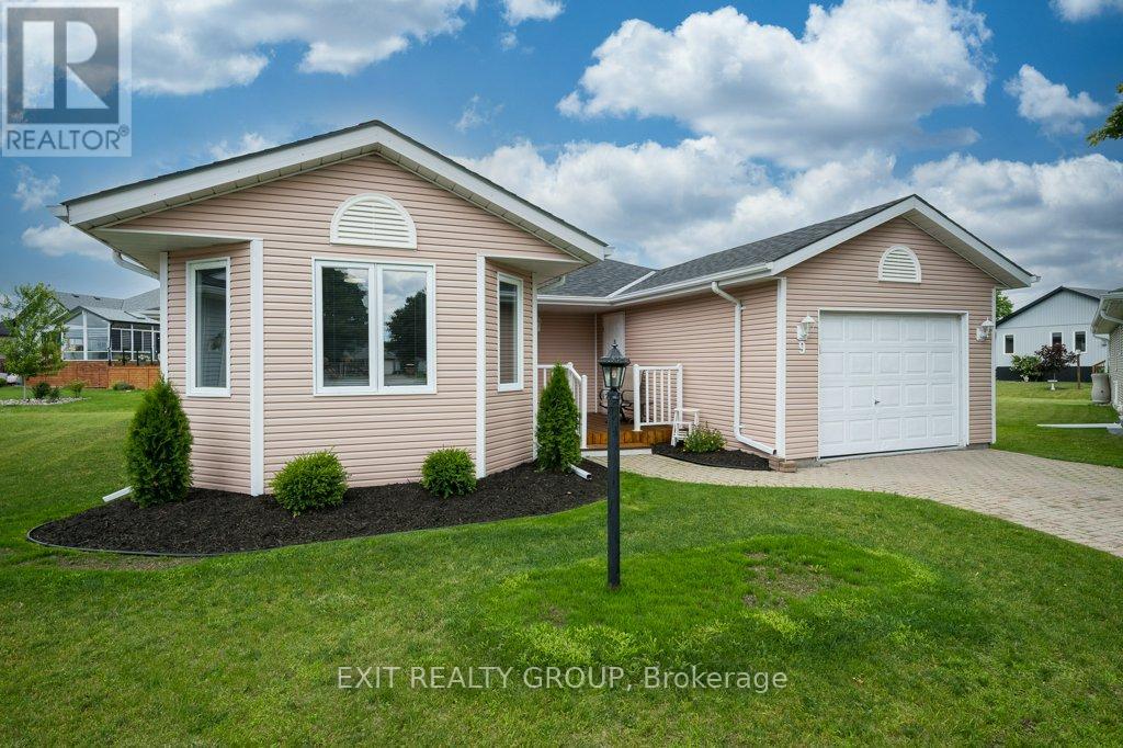 9 Quaker Court, Prince Edward County (Wellington Ward), Ontario  K0K 3L0 - Photo 1 - X12267692