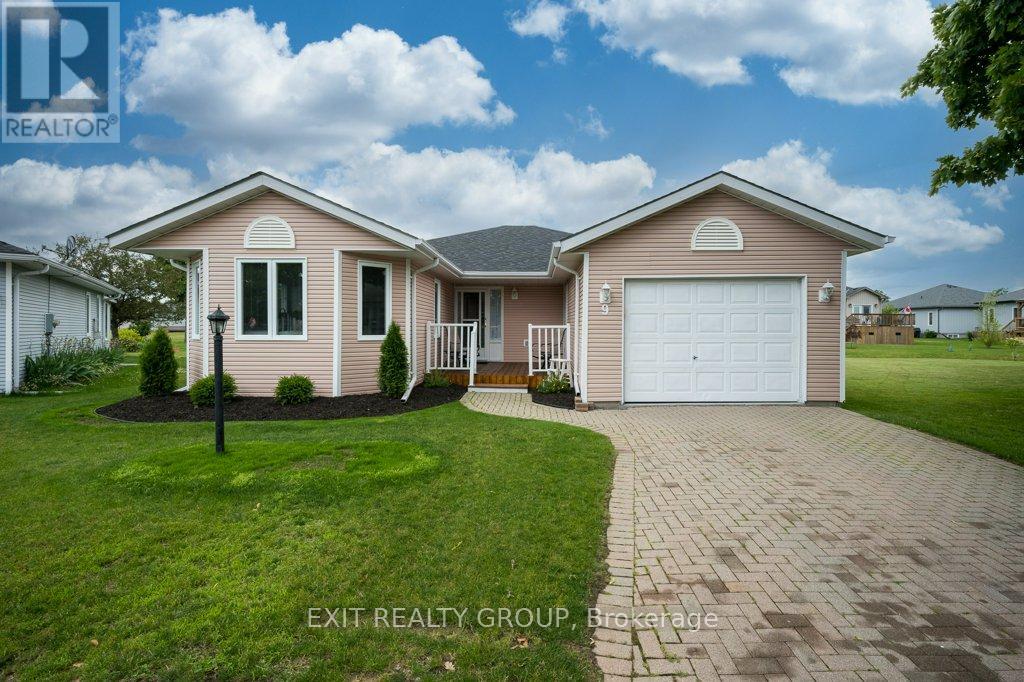 9 Quaker Court, Prince Edward County (Wellington Ward), Ontario  K0K 3L0 - Photo 39 - X12267692
