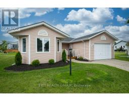 9 QUAKER COURT, Prince Edward County, Ontario