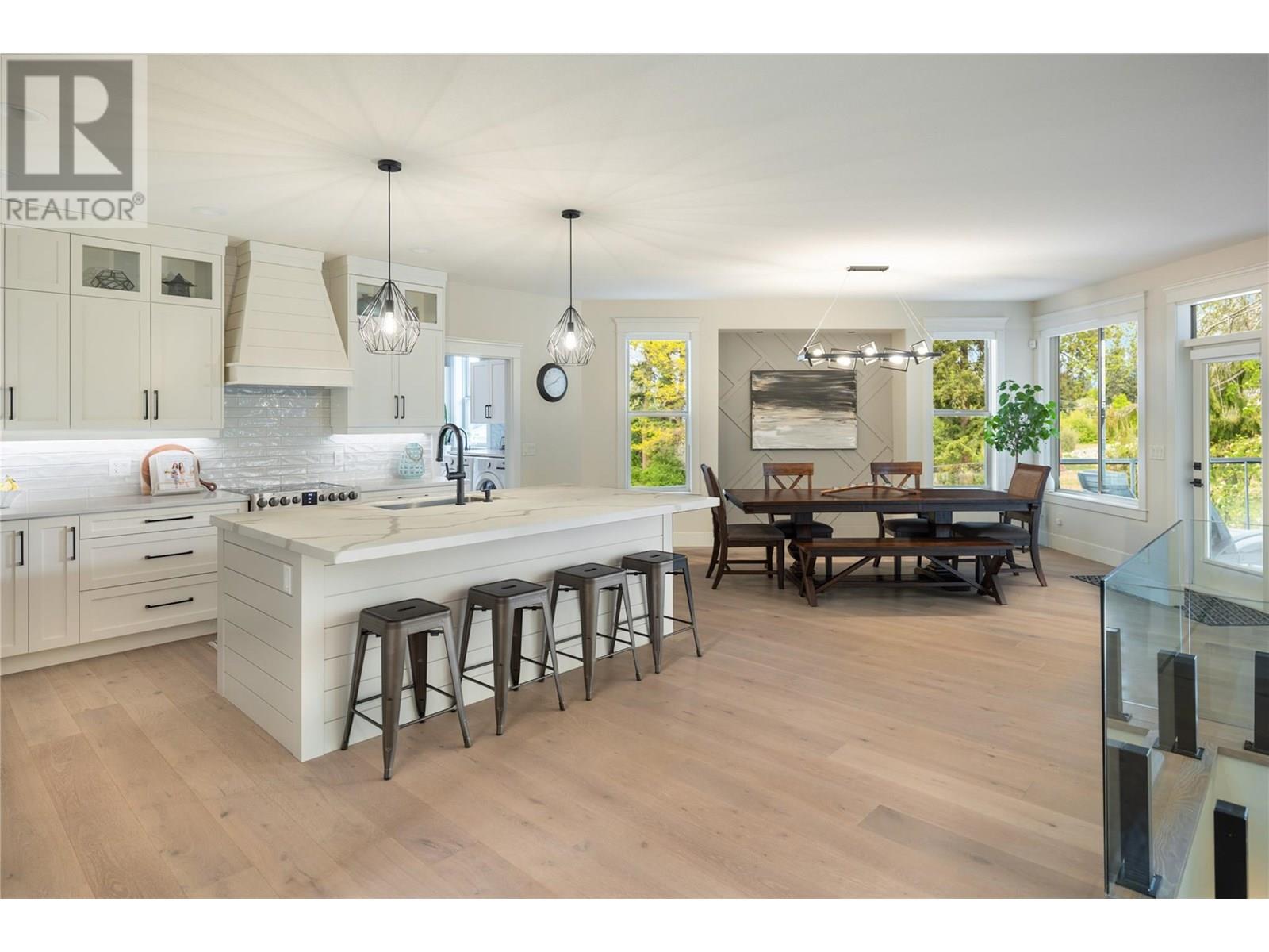 Property at 4455 Sherwood Court image 3