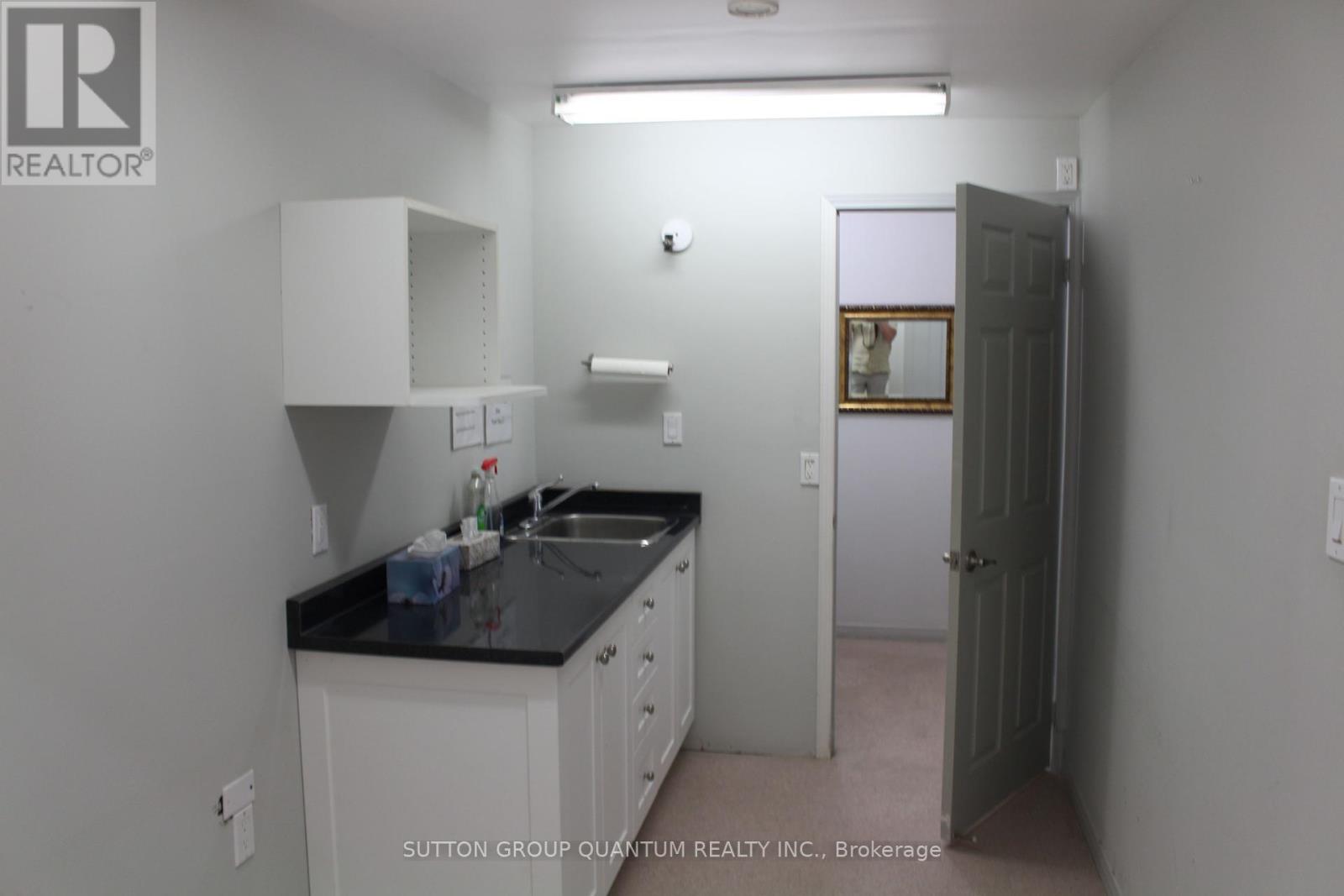 6 - 2359 Royal Windsor Drive, Mississauga, Ontario  L5J 4S9 - Photo 5 - W12267564