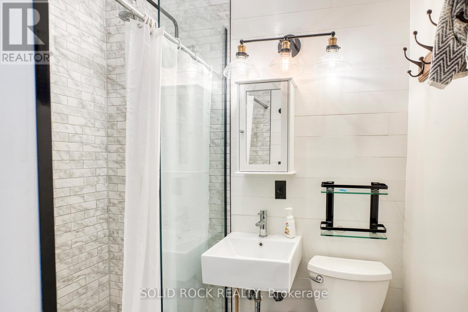 33a And 33b Napoleon Street, Carleton Place, Ontario  K7C 2X4 - Photo 37 - X12267673