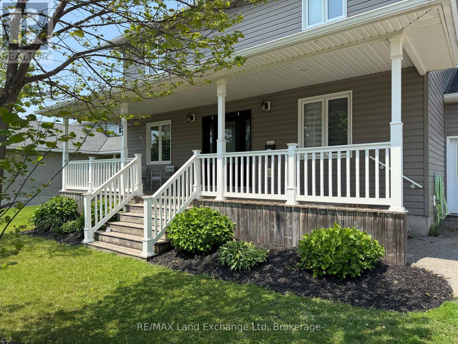 Property at 91 PARK STREET image 3
