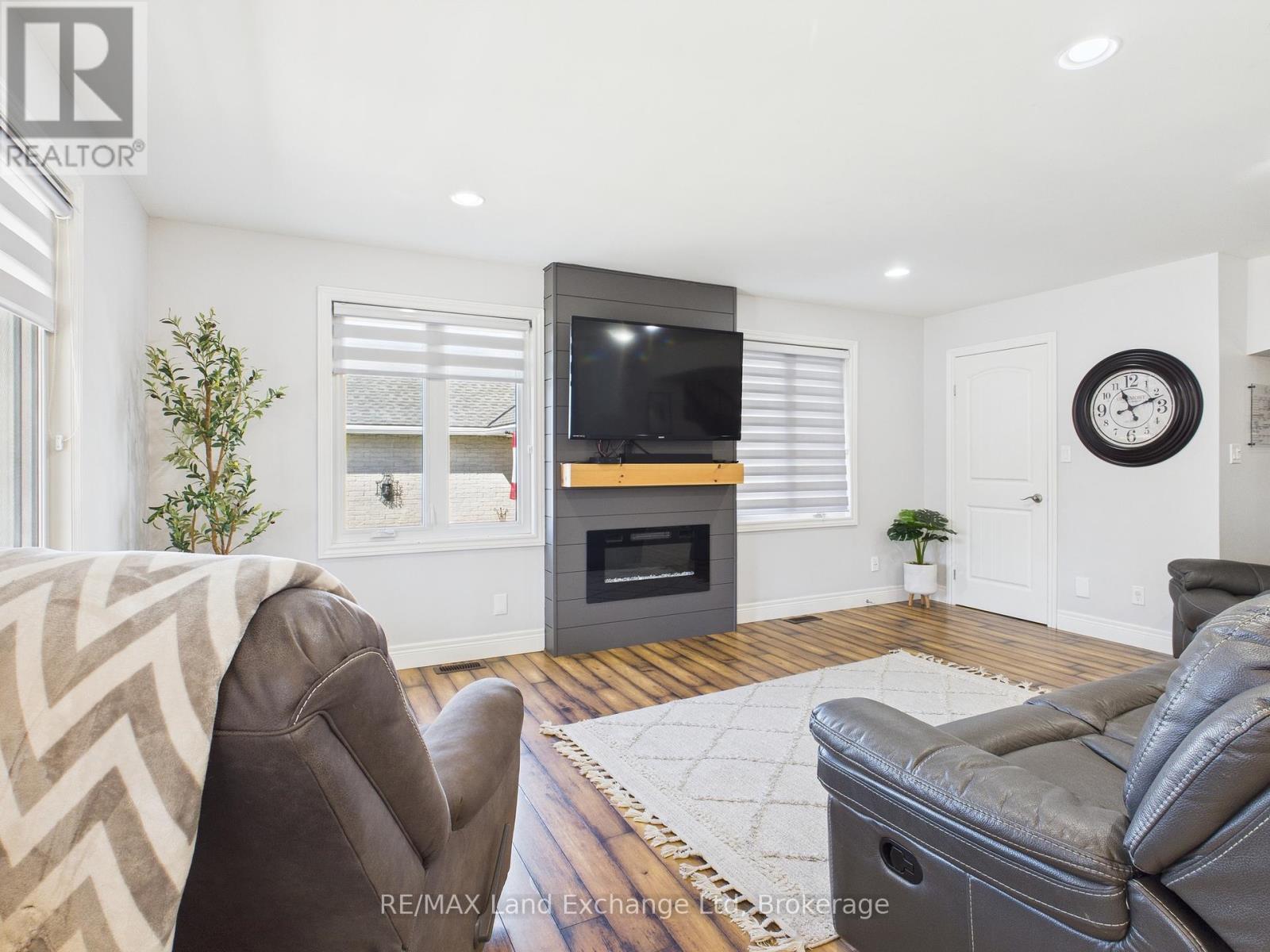 Property at 91 PARK STREET image 5