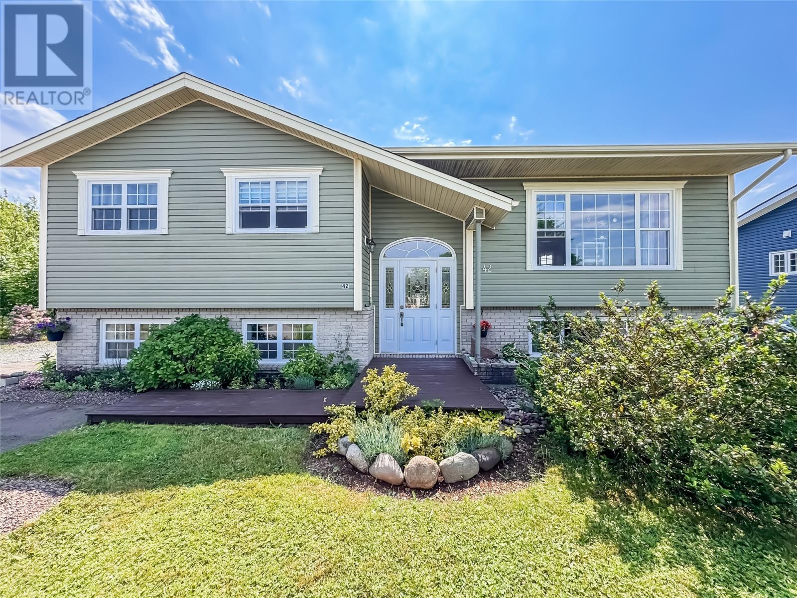 Property at 42 Greenhill Crescent image 1