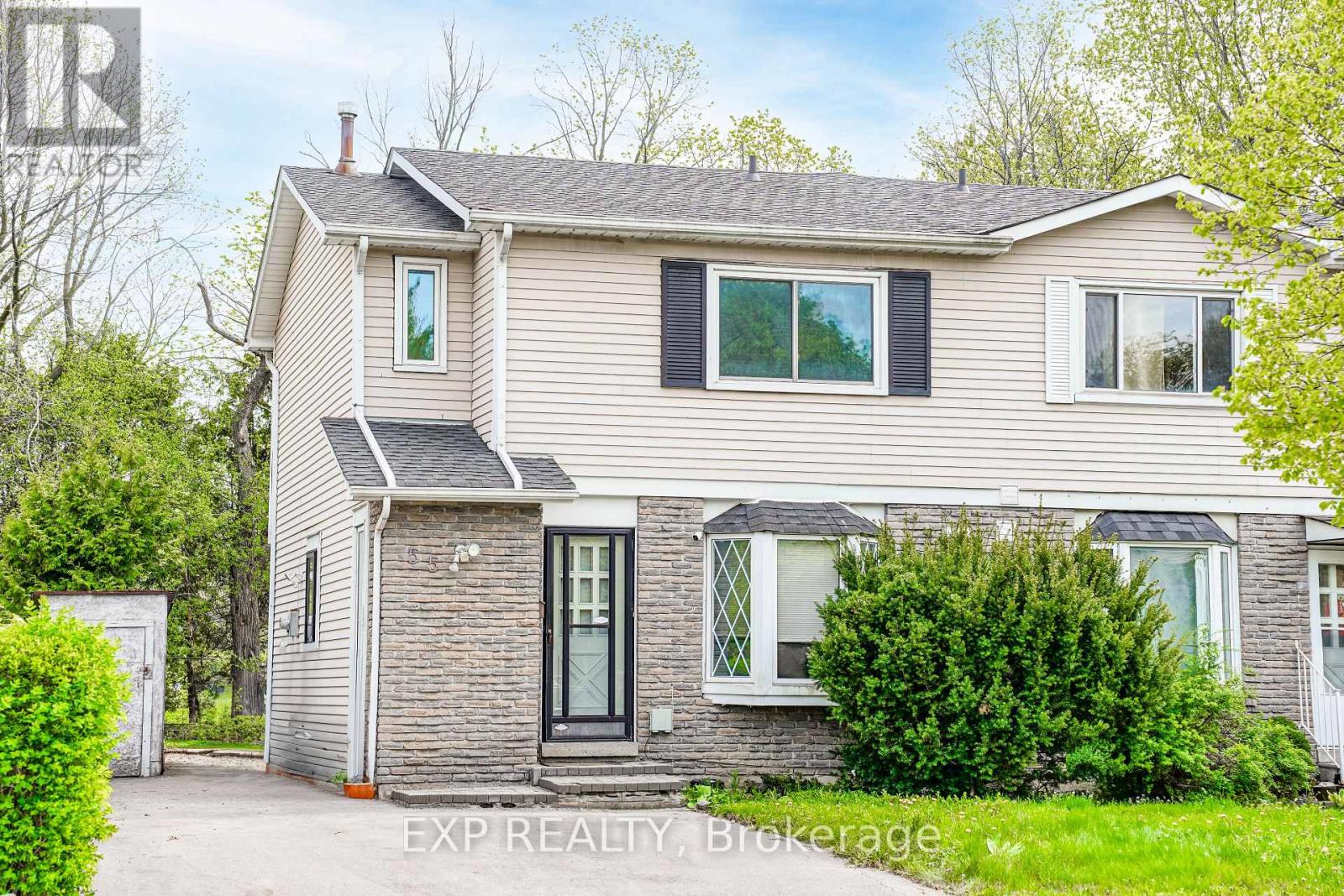 Property at 55 HOLLYBERRY TRAIL image 2