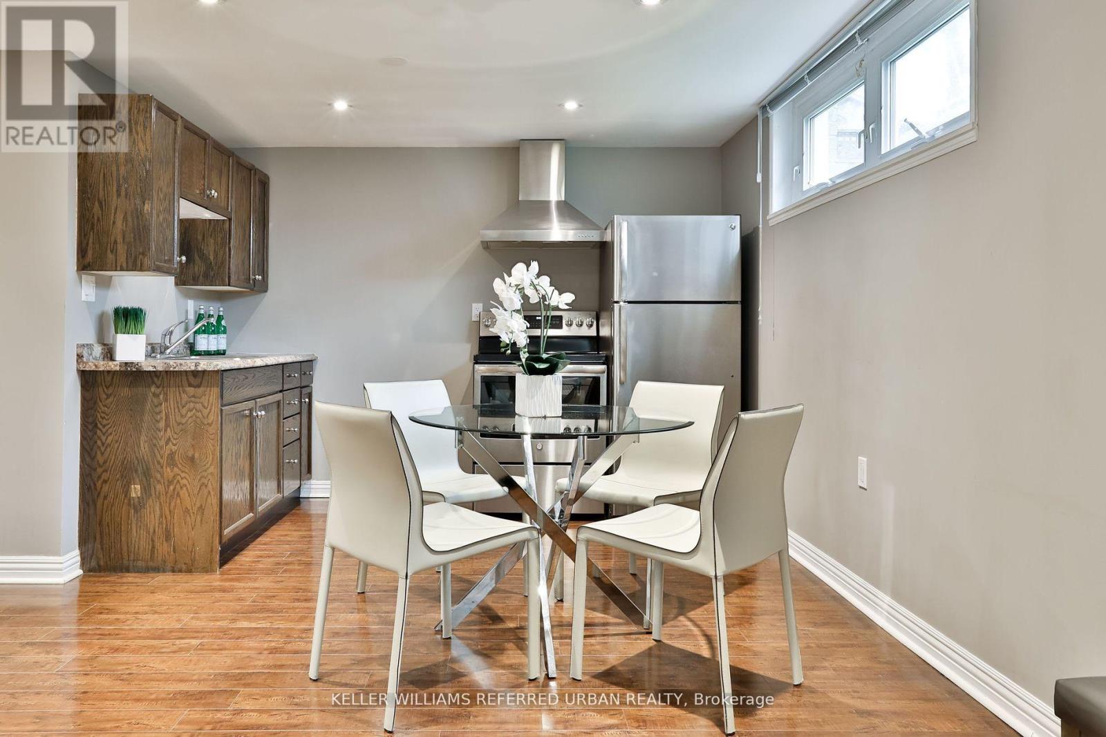 Lower - 12 Firthway Court, Toronto, Ontario  M3B 2K2 - Photo 4 - C12267744