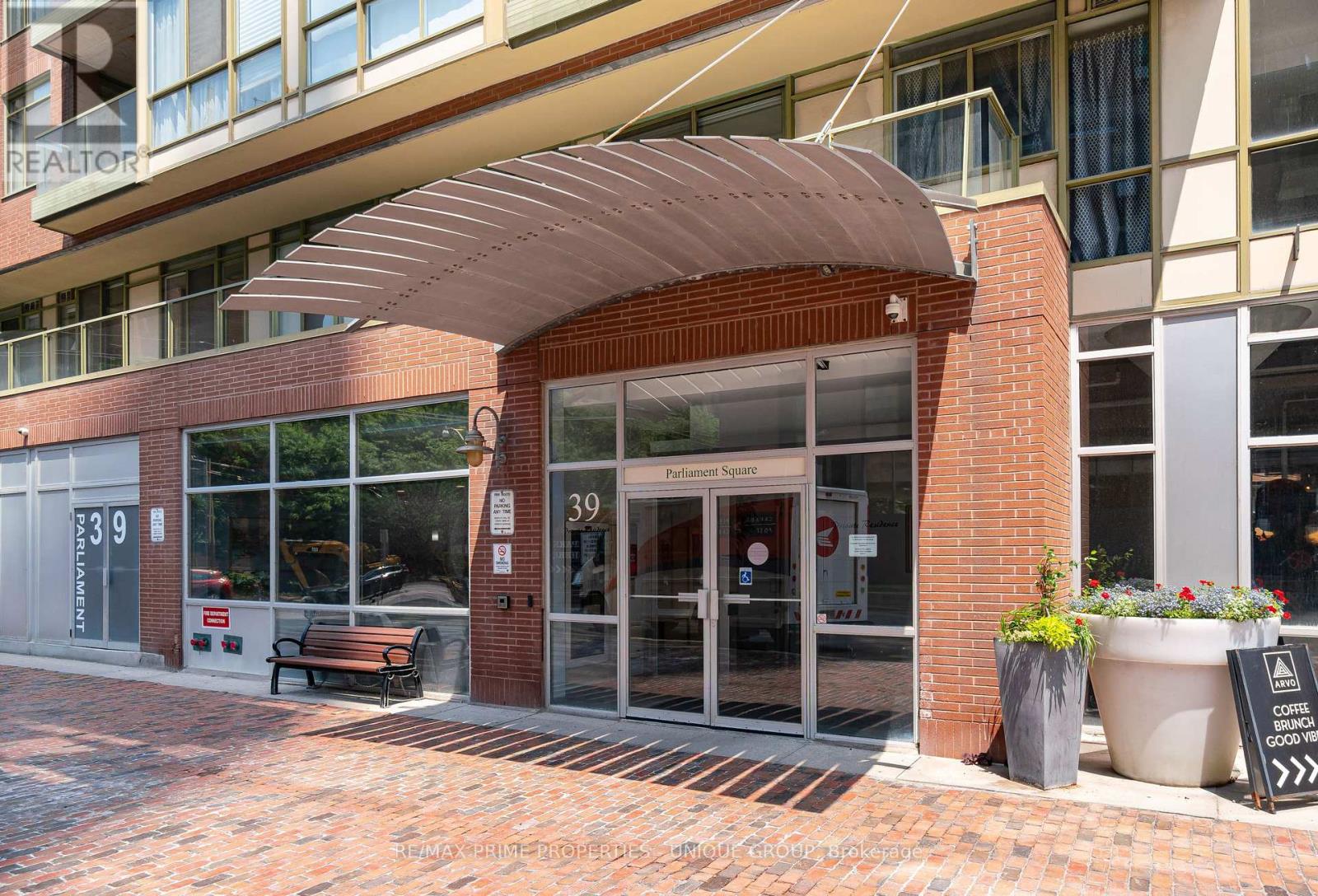 314 - 39 Parliament Street, Toronto, Ontario  M5A 4R2 - Photo 3 - C12267772