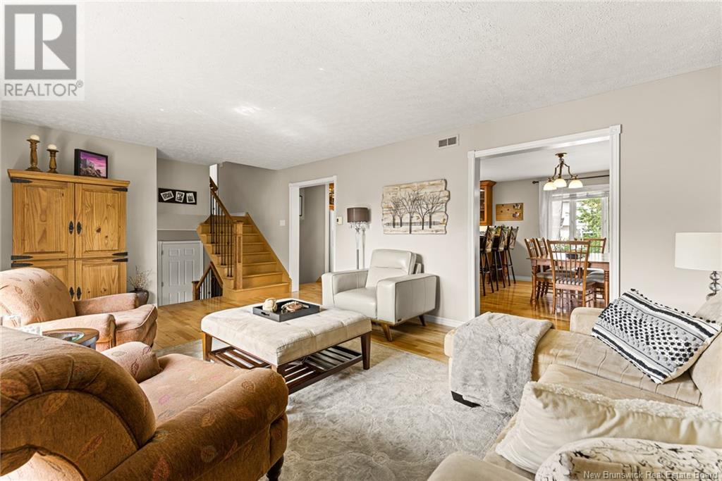Property at 143 White Oak Terrace image 5