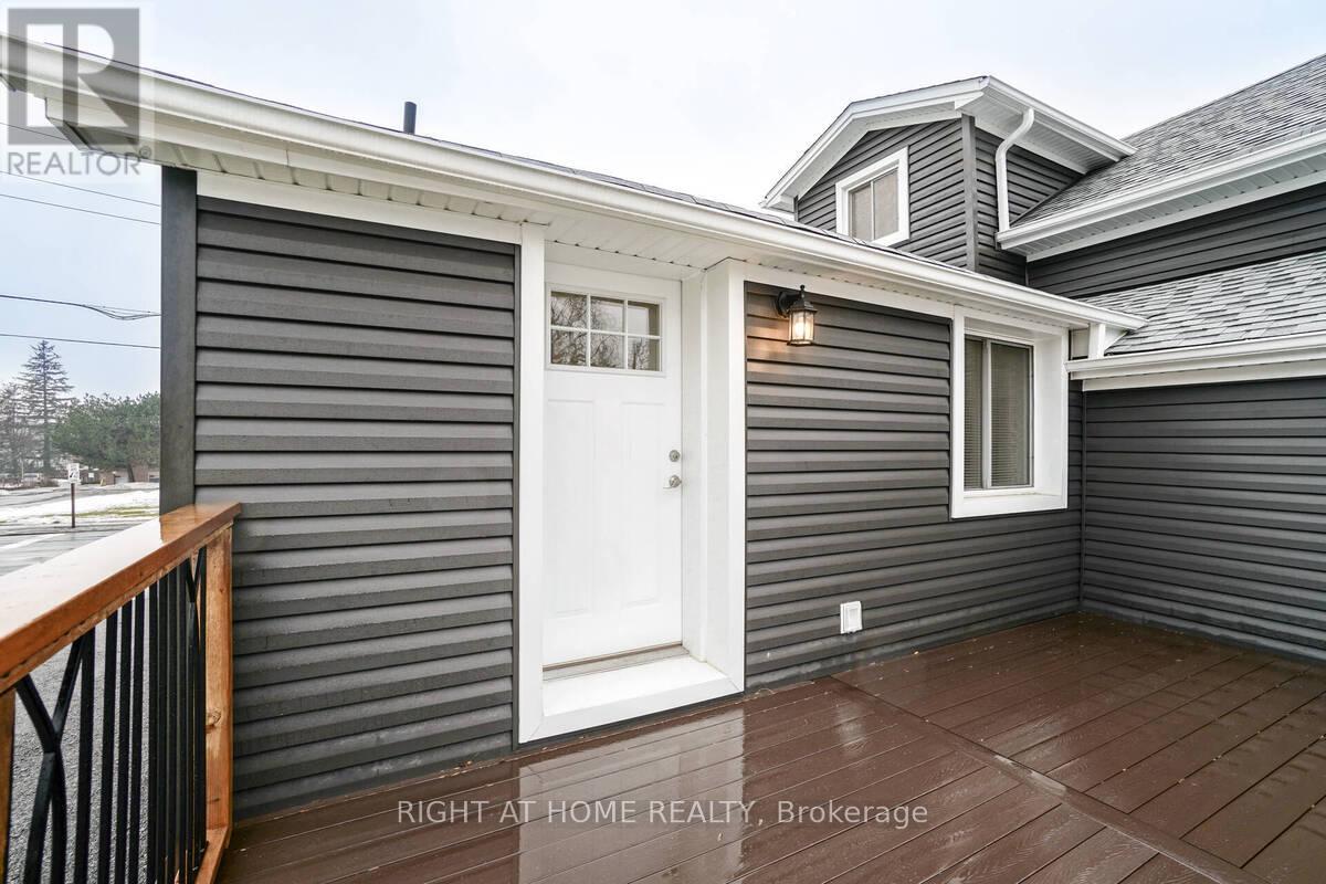 Property at 865 SIMCOE STREET S image 4