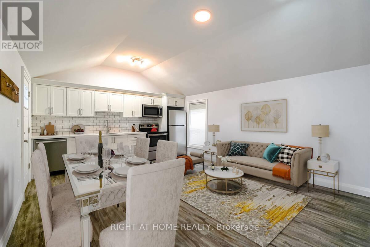 Property at 865 SIMCOE STREET S image 5