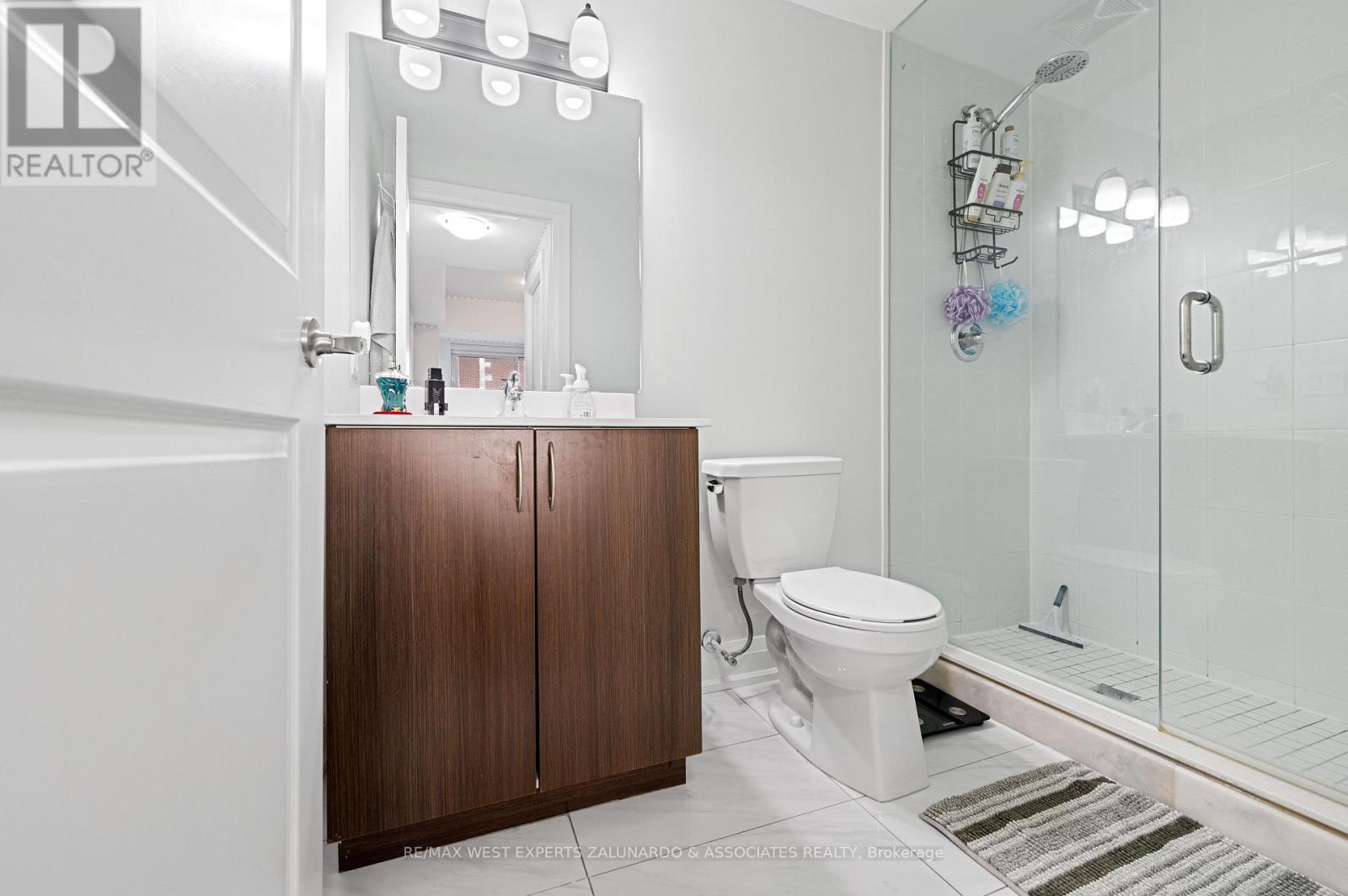 C202 - 5299 Highway 7 Road, Vaughan (Vaughan Grove), Ontario  L4L 1T4 - Photo 25 - N12267738