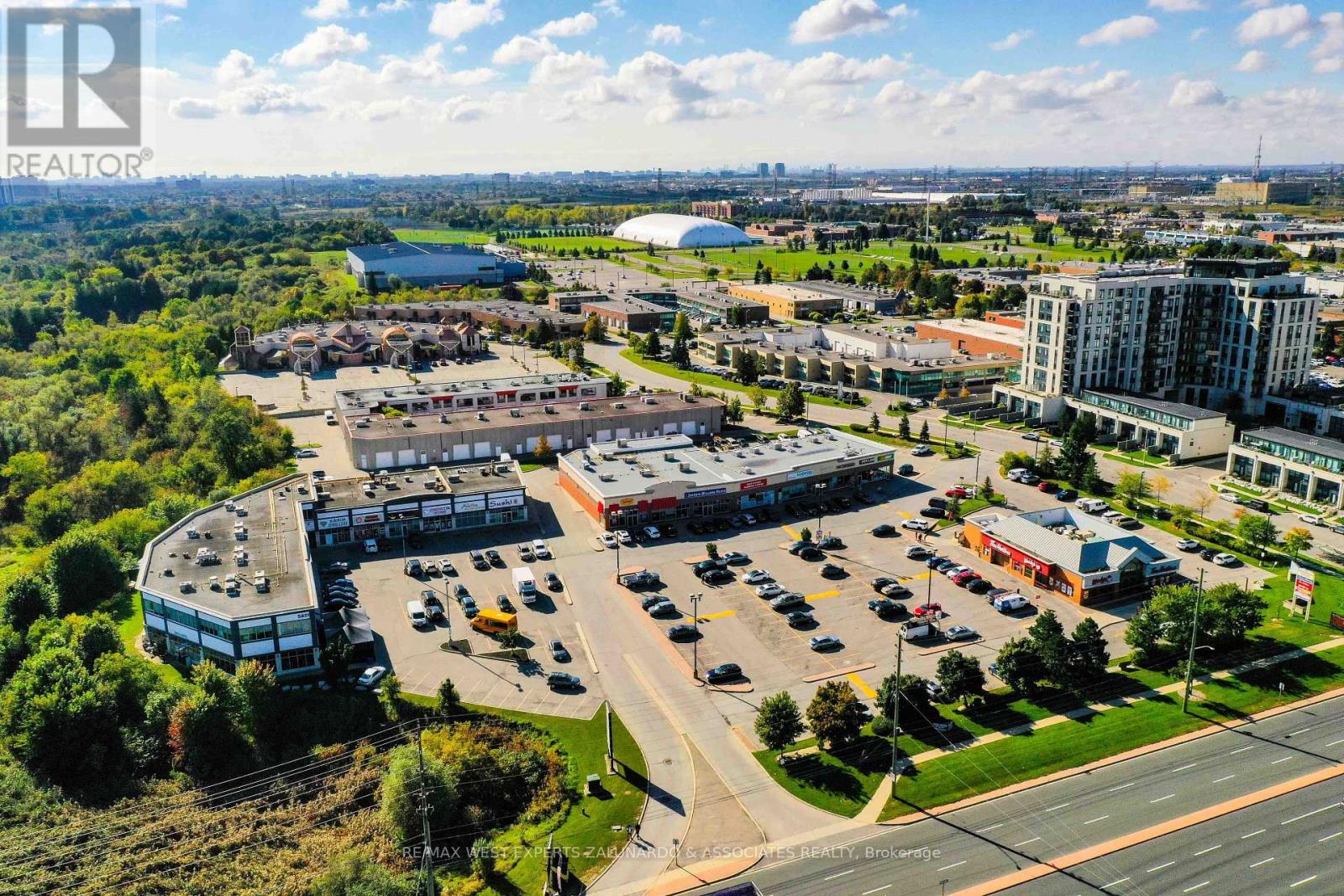 C202 - 5299 Highway 7 Road, Vaughan (Vaughan Grove), Ontario  L4L 1T4 - Photo 33 - N12267738