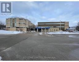 206D - 121 WELLINGTON STREET W, Barrie, Ontario