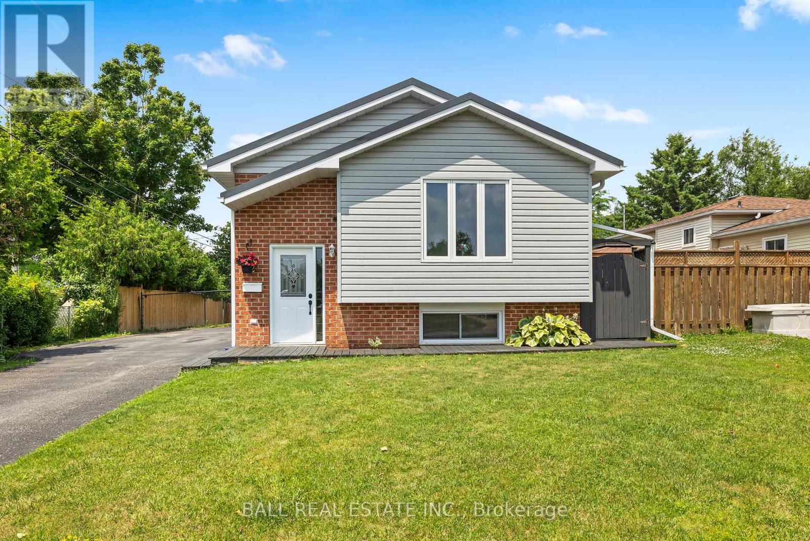 Property at 2 HAZEL STREET image 4