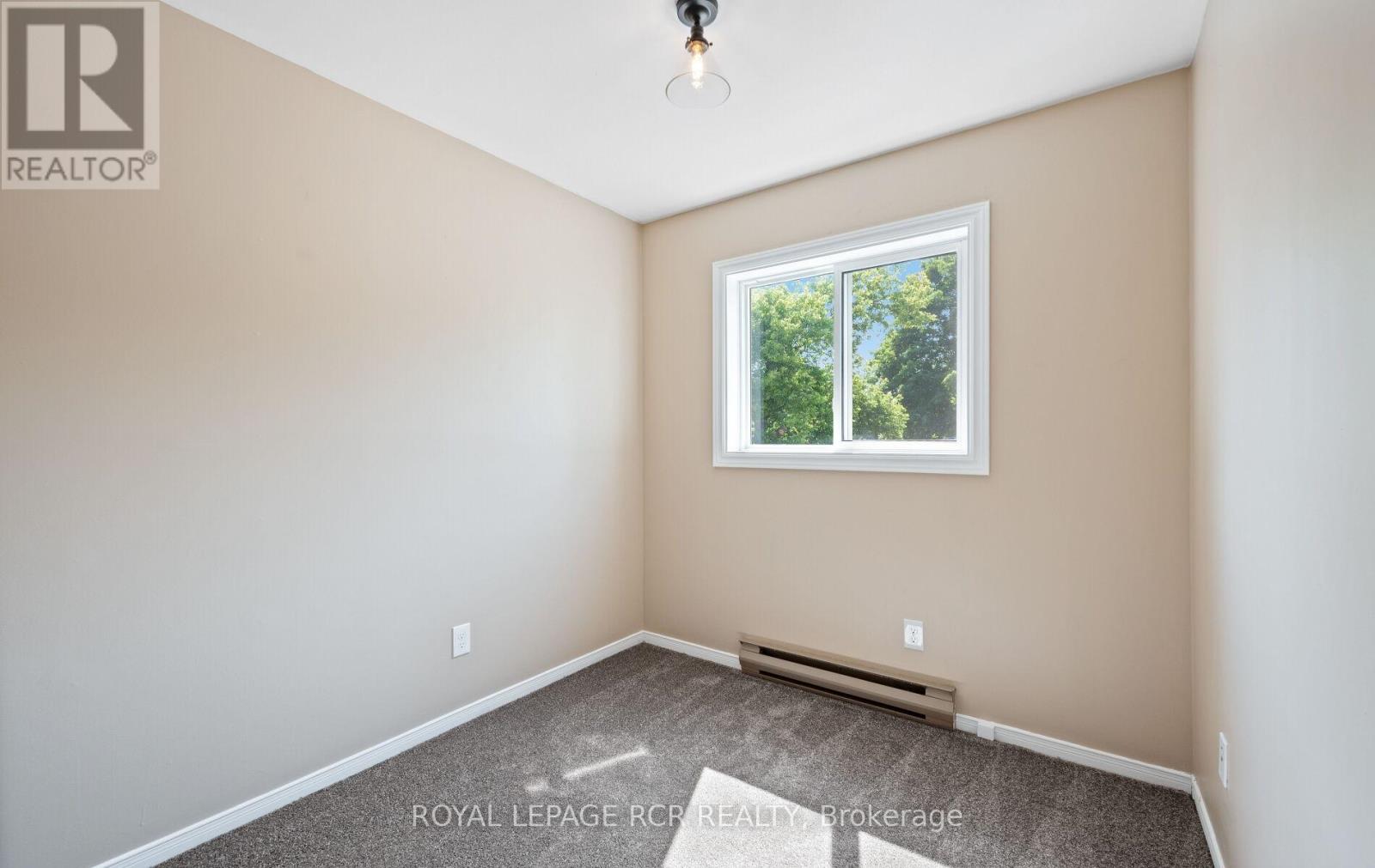 12 - 4 Cedar Drive, Orangeville, Ontario  L9W 2X6 - Photo 24 - W12267737