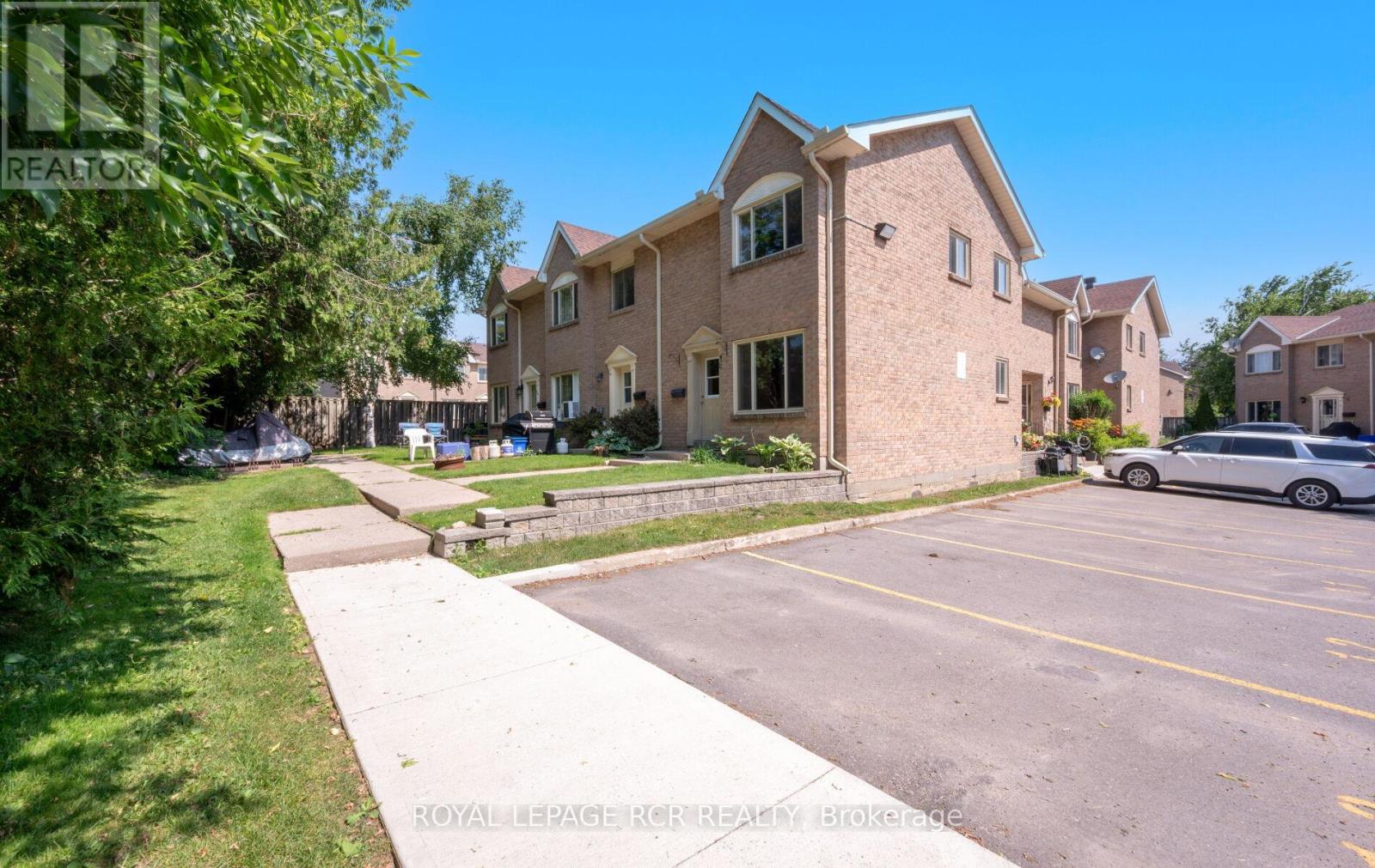 12 - 4 Cedar Drive, Orangeville, Ontario  L9W 2X6 - Photo 32 - W12267737