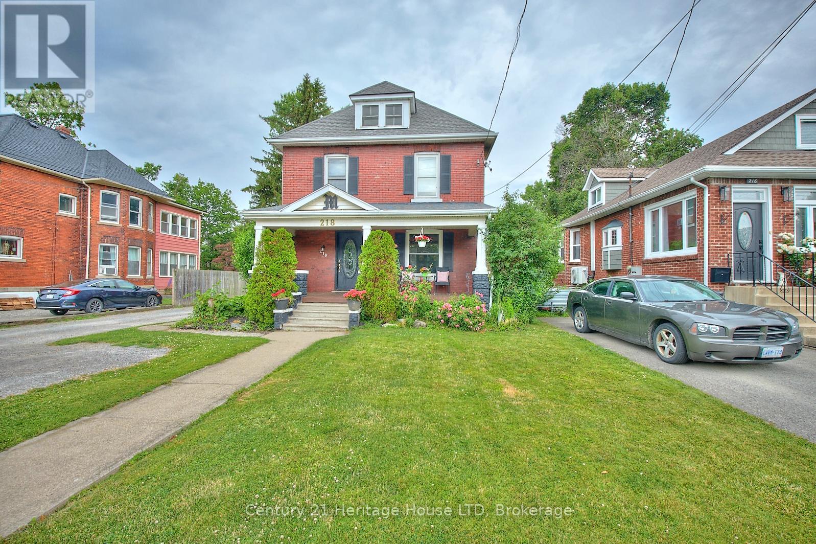 218 Phipps Street, Fort Erie, Ontario  L2A 2V5 - Photo 4 - X12267859