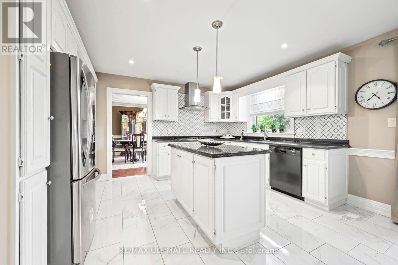 6496 January Drive, Niagara Falls (Stamford), Ontario  L2J 4J4 - Photo 14 - X12267690