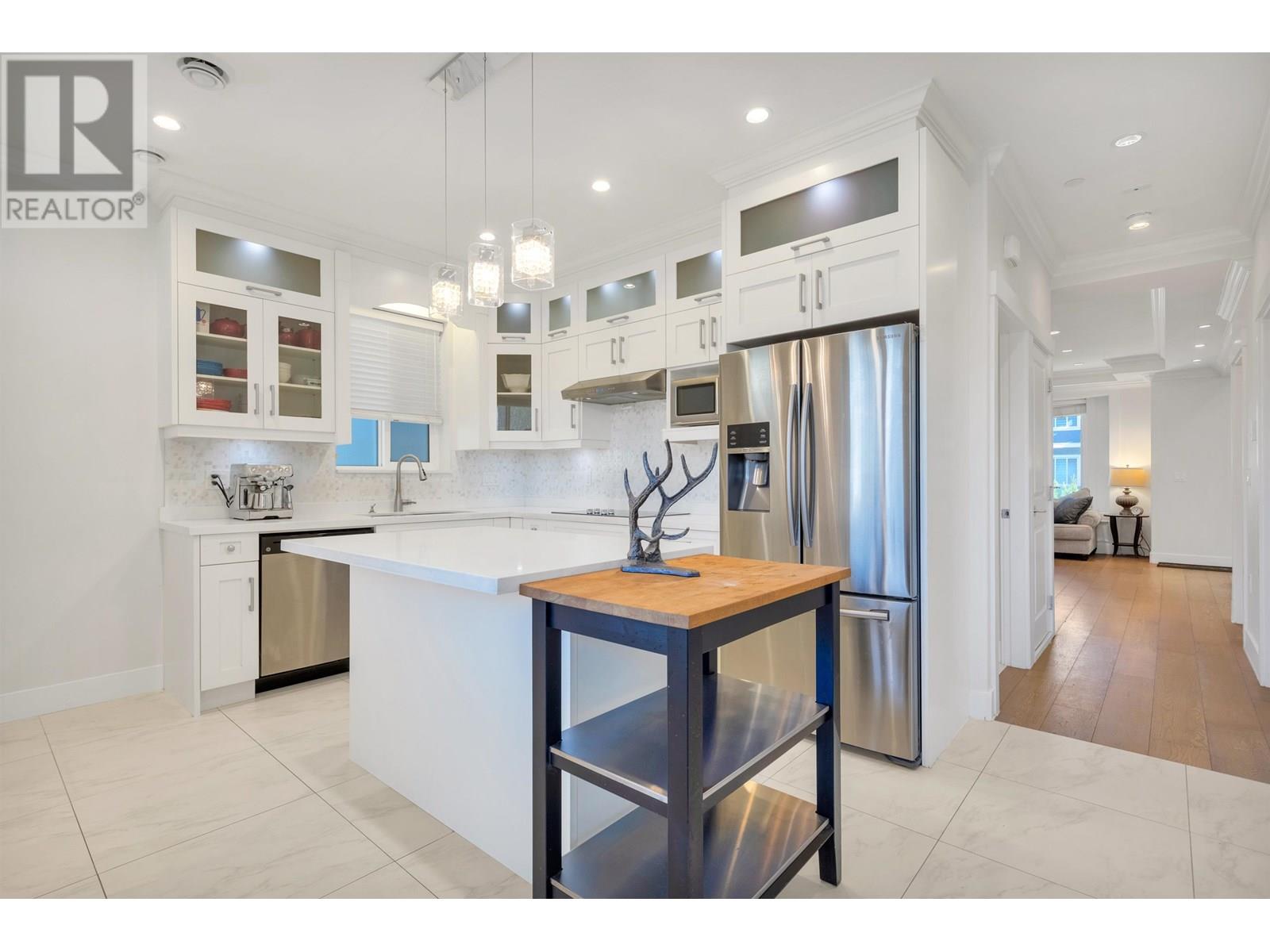 Property at 5887 BATTISON STREET image 5
