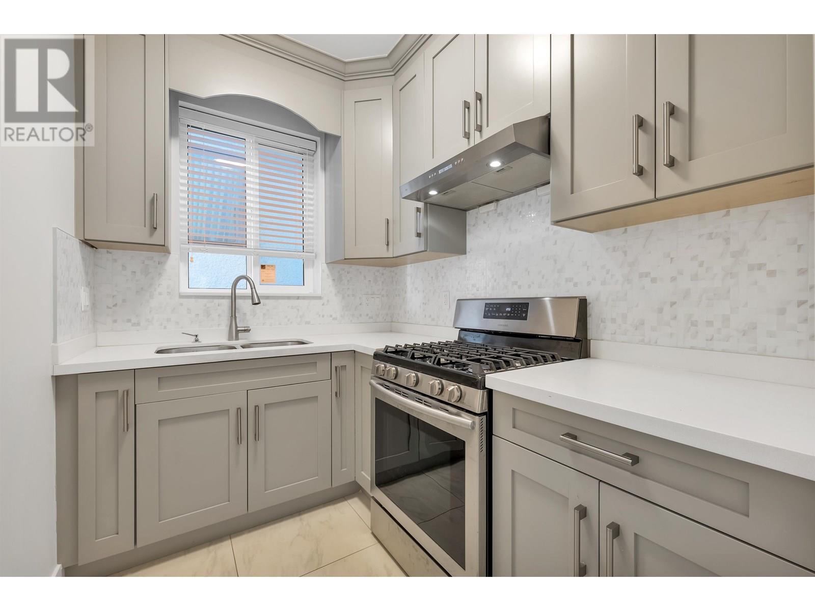 5887 Battison Street, Vancouver, British Columbia  V5R 4M7 - Photo 9 - R3023629