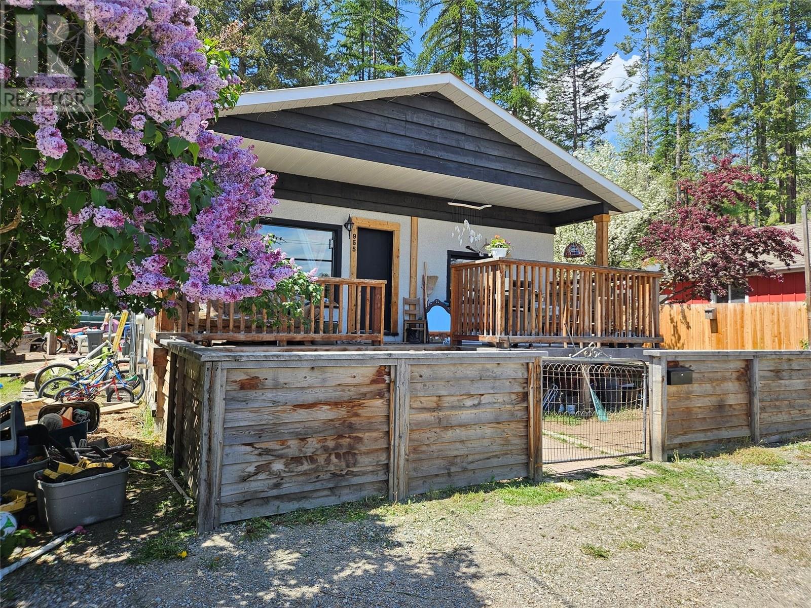 955 Staples Avenue, Kimberley, British Columbia  V1A 1Y4 - Photo 1 - 10354992