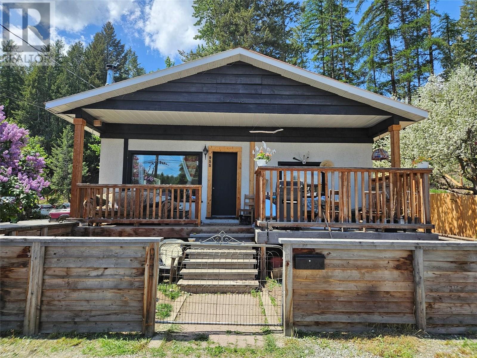 955 Staples Avenue, Kimberley, British Columbia  V1A 1Y4 - Photo 2 - 10354992