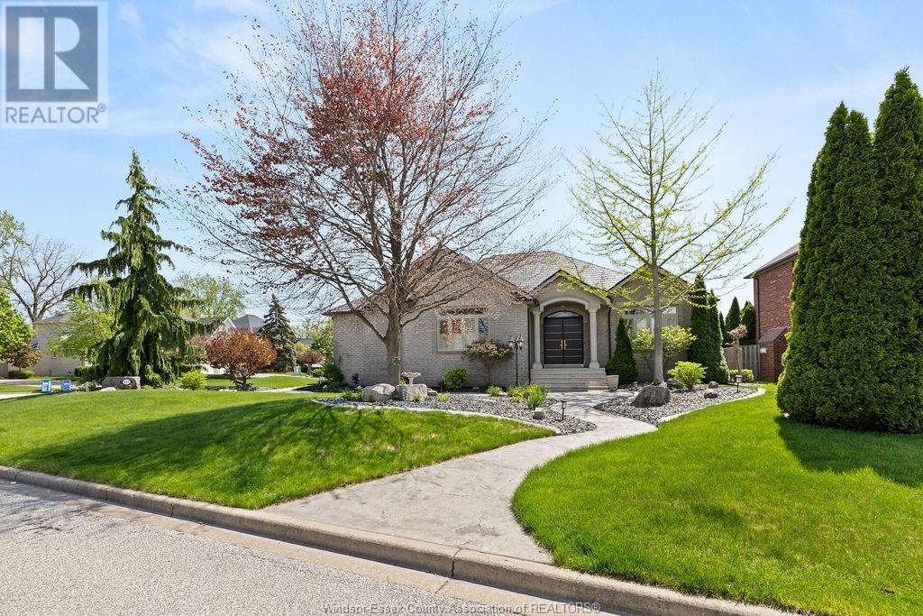 Property at 625 GEORGE KENNEDY WAY image 2