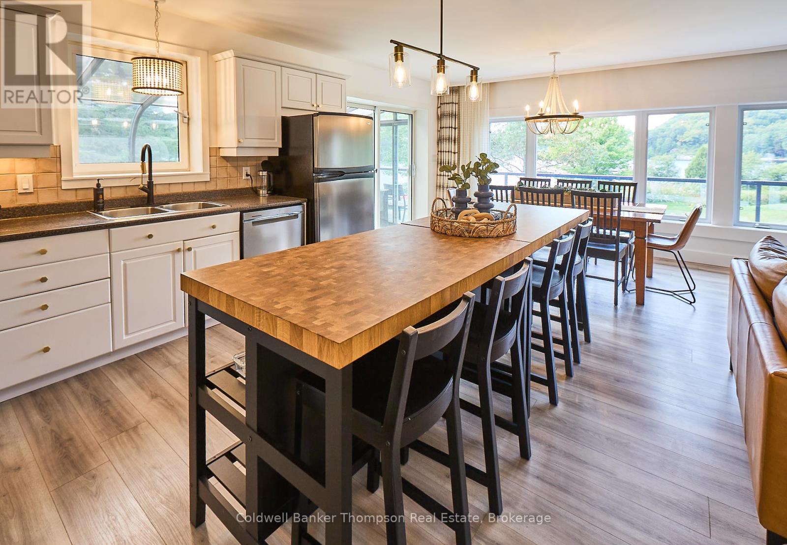 32 Beach Road, Huntsville, Ontario  P0B 1M0 - Photo 12 - X12267828