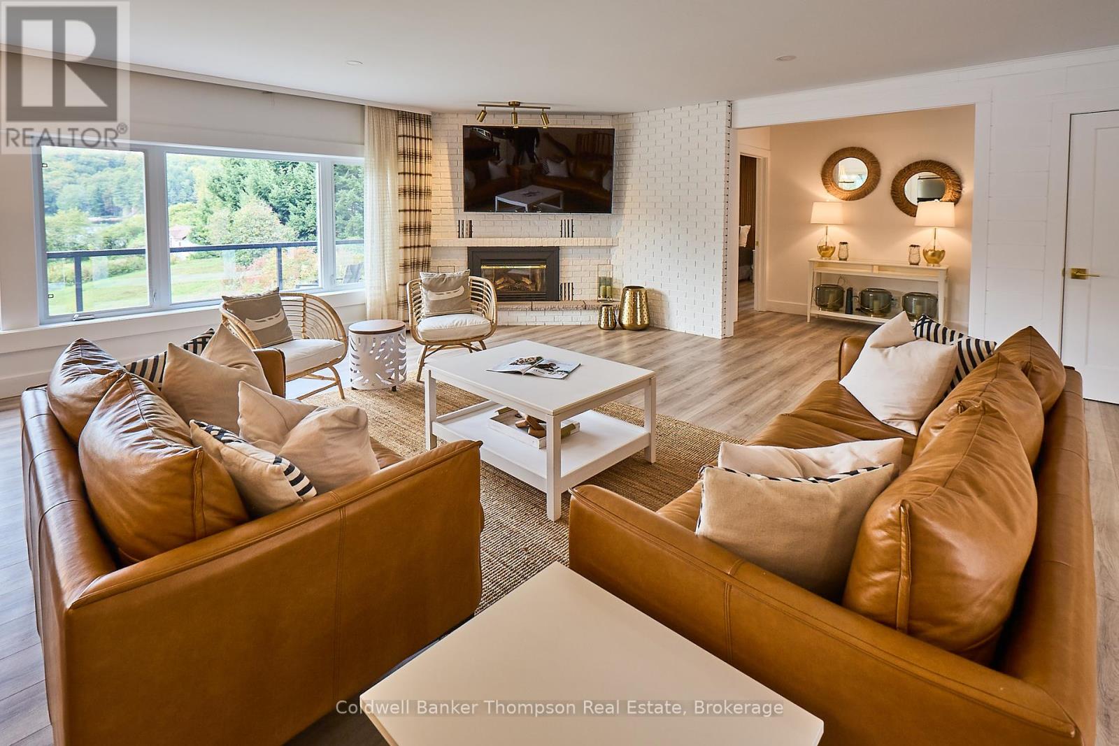 32 Beach Road, Huntsville, Ontario  P0B 1M0 - Photo 7 - X12267828