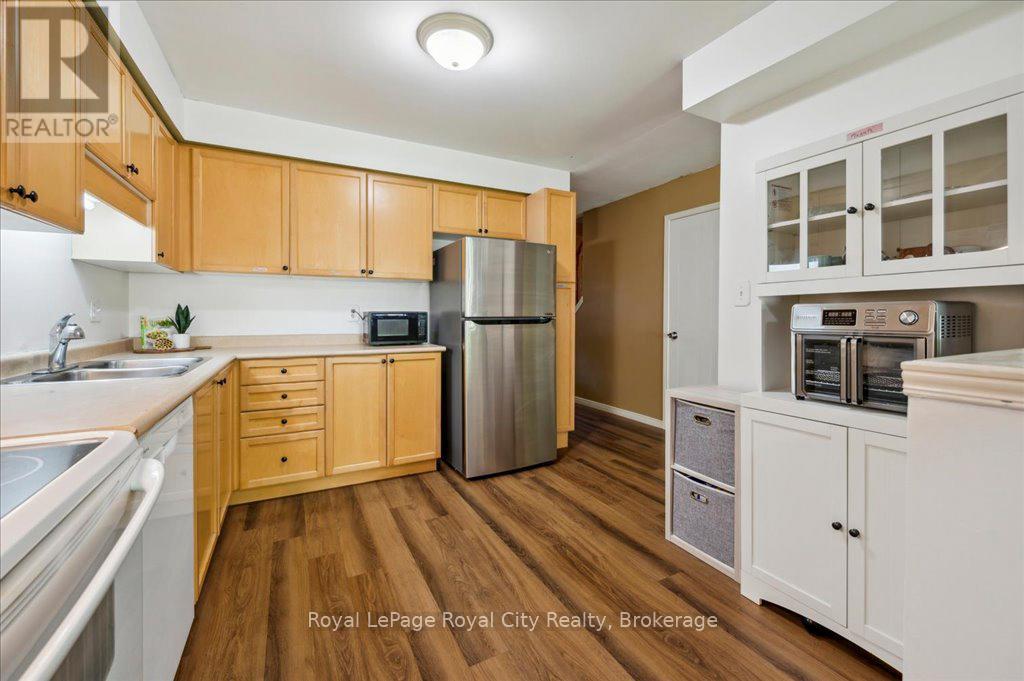 69 Roehampton Crescent, Guelph, Ontario  N1L 1M8 - Photo 15 - X12267857