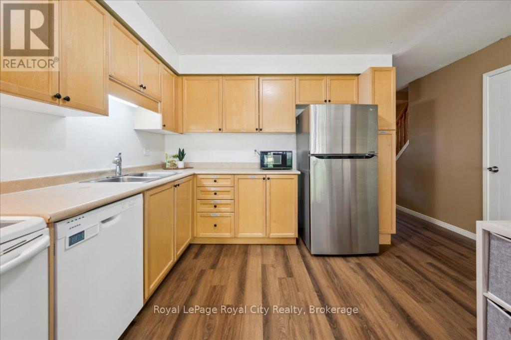 69 Roehampton Crescent, Guelph, Ontario  N1L 1M8 - Photo 16 - X12267857