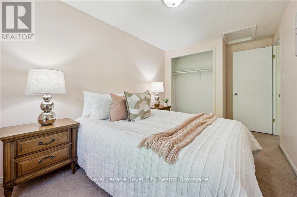 69 Roehampton Crescent, Guelph, Ontario  N1L 1M8 - Photo 31 - X12267857