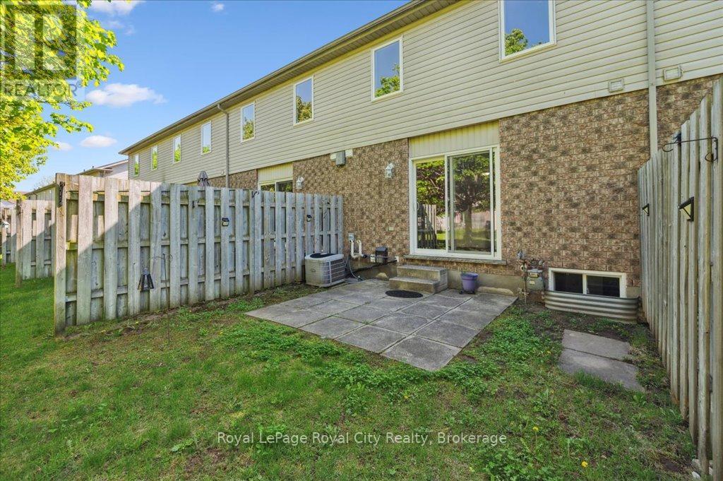 69 Roehampton Crescent, Guelph, Ontario  N1L 1M8 - Photo 43 - X12267857