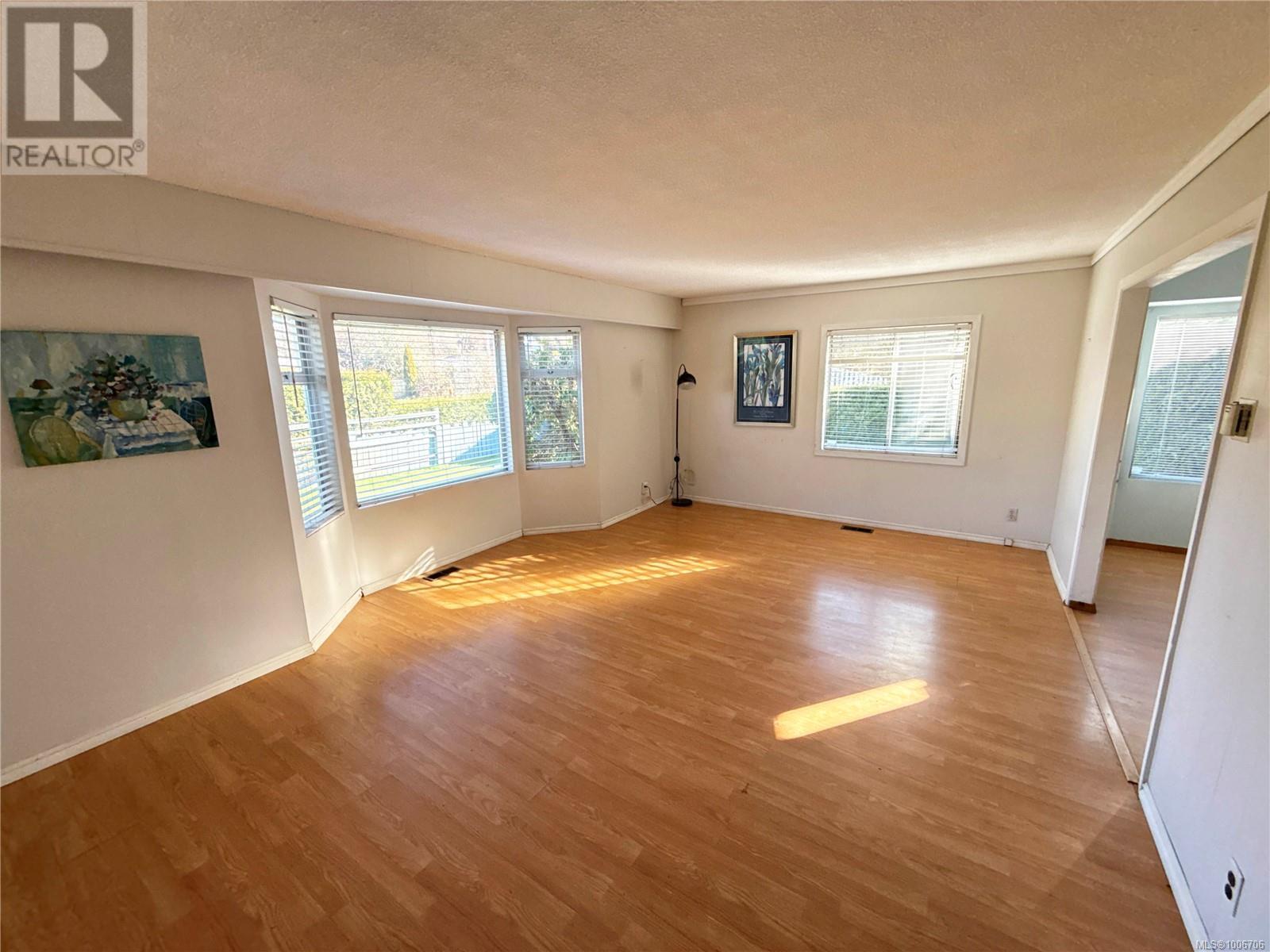 Property at 421 Third St image 5