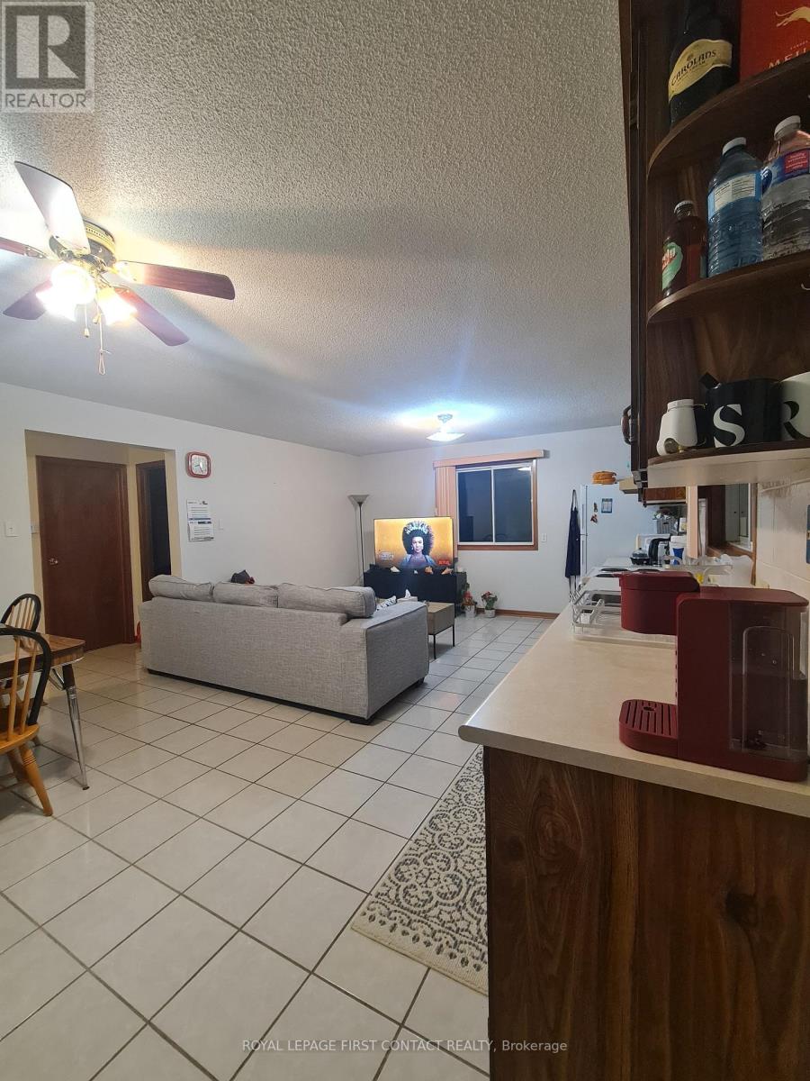 Unit 1 - 1307 River Road East Road, Wasaga Beach, Ontario  L9Z 2R7 - Photo 2 - S12258828
