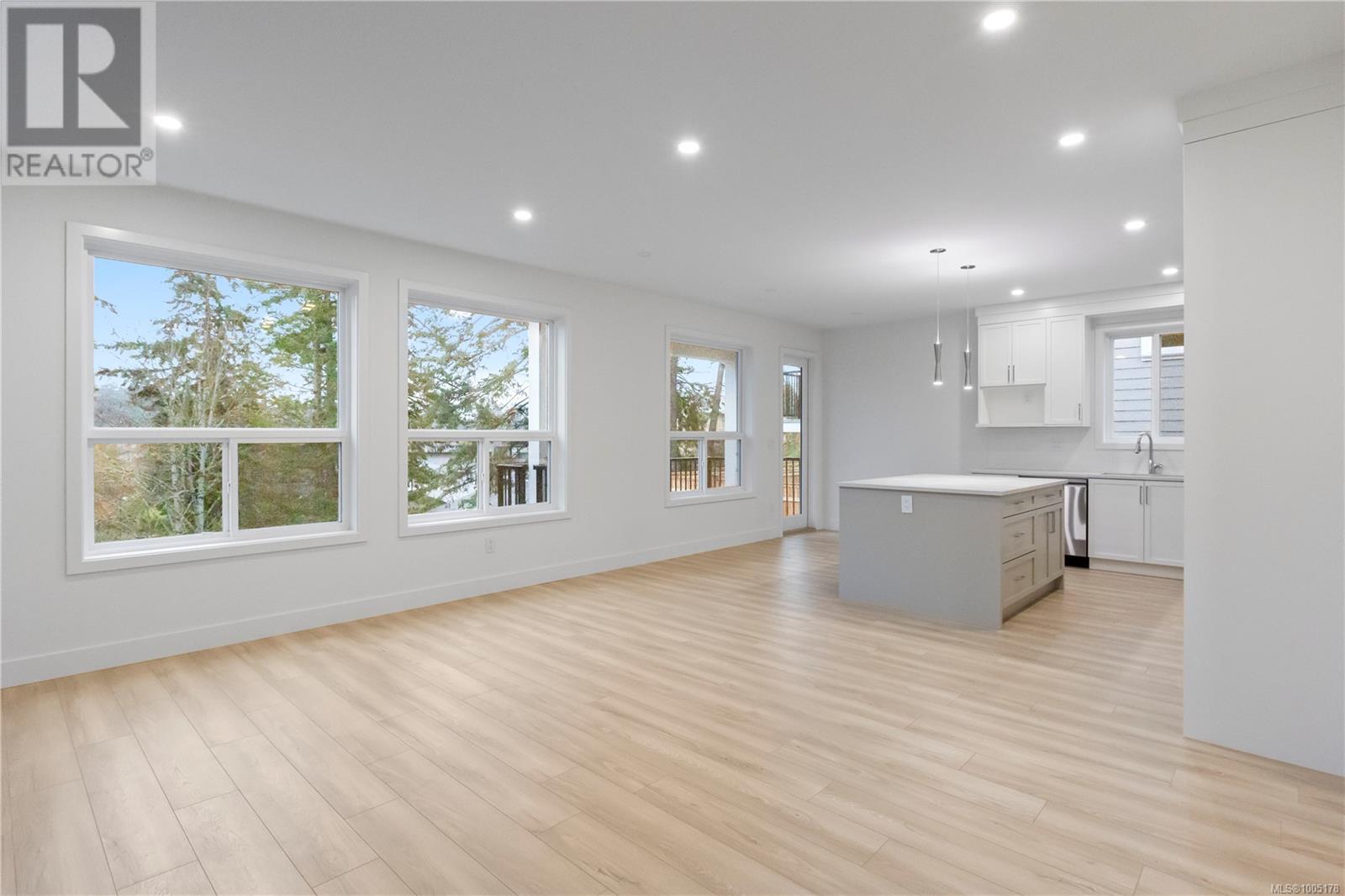 Property at 2343 Swallow Pl image 3