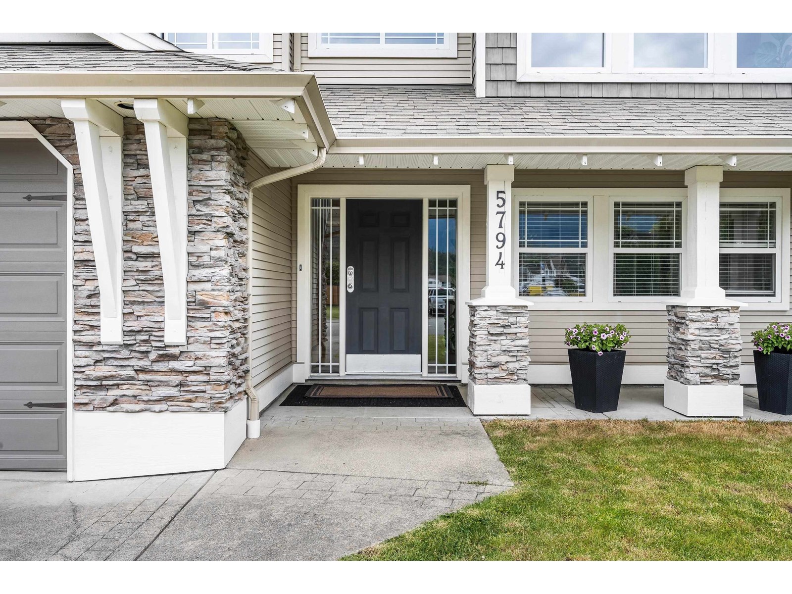 Property at 5794 KATHLEEN DRIVE image 3