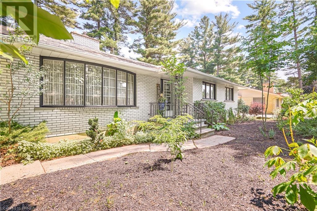 Property at 667 GAGE Street image 3