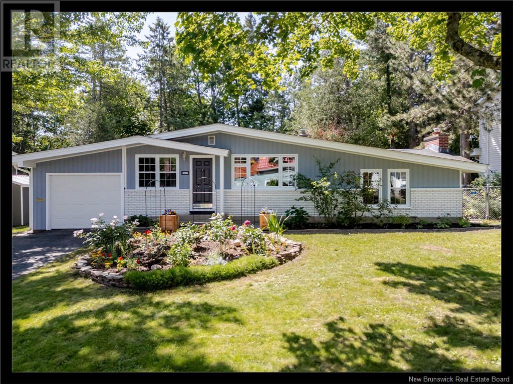 Property at 306 Willingdon Street image 2