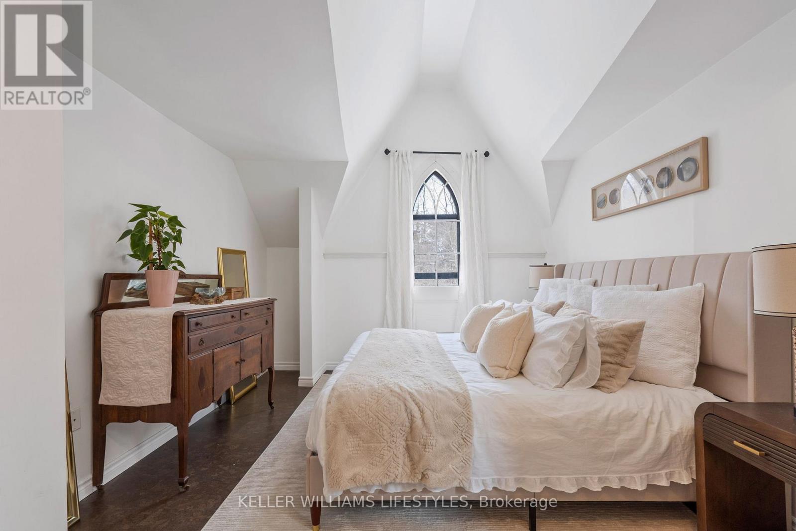 337 George Street, Central Elgin, Ontario  N5L 1C5 - Photo 6 - X12267980