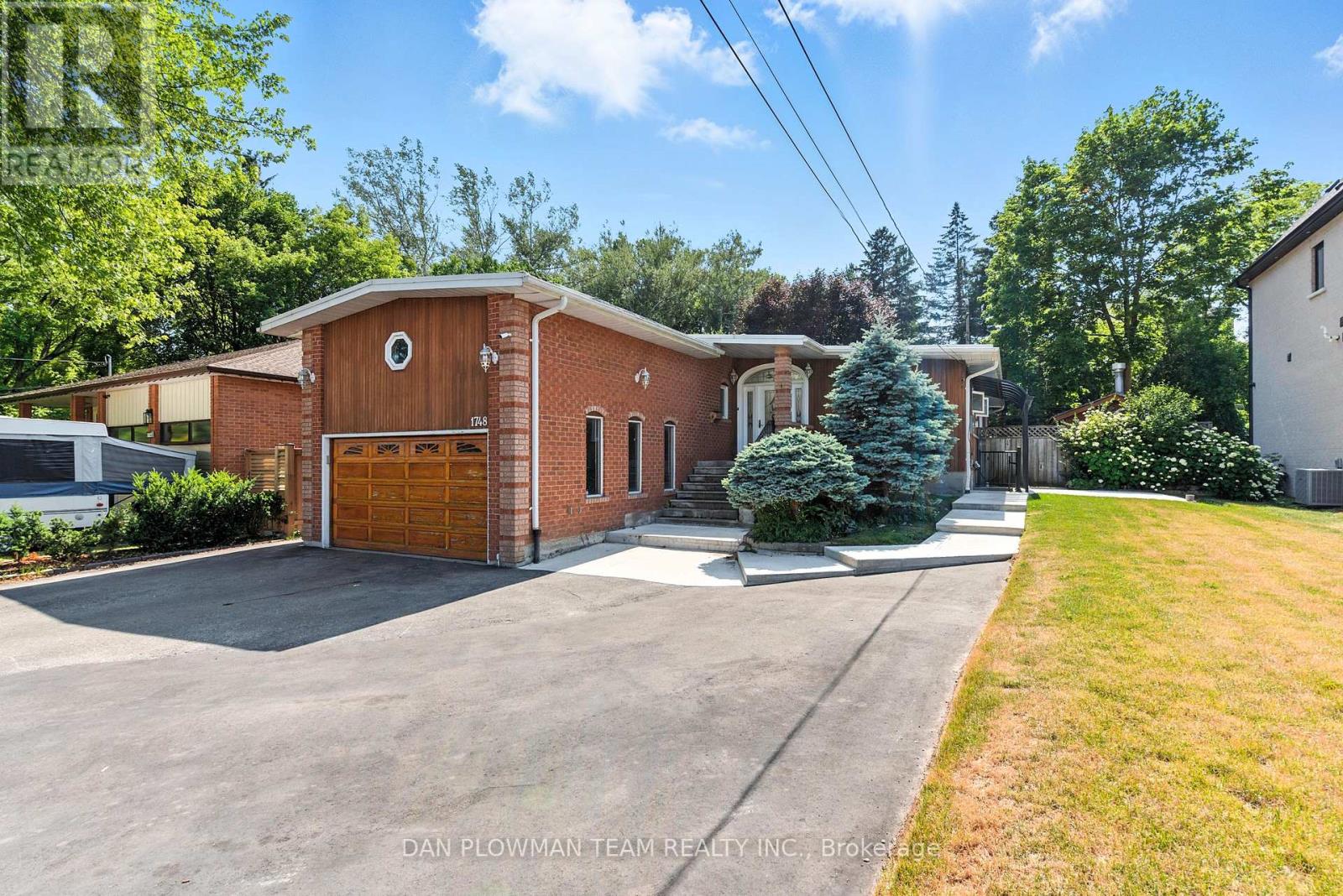 Property at 1748 FAIRPORT ROAD image 2